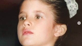 Quiz: Μπορείς να αναγνωρίσεις τη διάσημη παρουσιάστρια;
