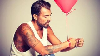 Στέλιος Χανταμπάκης: Η οικογενειακή φωτογραφία &amp; το τρυφερό μήνυμα στα social media