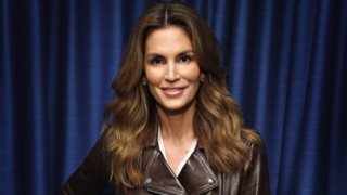Cindy Crawford: Είναι σαν 30 στα 50 της!