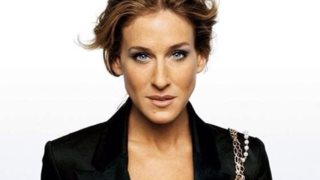 Sarah Jessica Parker: Αυτό είναι το πρώτο φόρεμα από τη συλλογή της