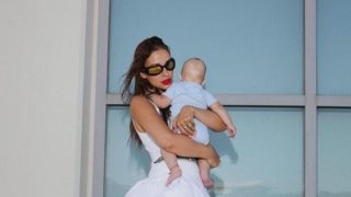 Το τρυφερό βίντεο της Ελένης Φουρέιρα που προσπαθεί να μάθει στον γιο της τη λέξη &quot;μαμά&quot;