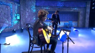 J2US | Μαρία Μπακοδήμου σε Μάρα Μεϊμαρίδη: "Αυτή η περσόνα είναι καλύτερη από τις άλλες"