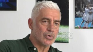 Αντώνης Νικοπολίδης: &quot;Είμαι ερωτευμένος ακόμα μαζί της. Ο έρωτας είναι κάτι το οποίο δεν φεύγει, ή είσαι ερωτευμένος με κάποιον ή δεν είσαι&quot;