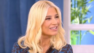 Η Φαίη Σκορδά αποκάλυψε το πρόσωπο που θα βρίσκεται στα backstage του "The Voice"