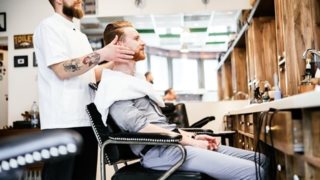 Για Να Είσαι Πάντα Στην Τρίχα: Πώς θα περιποιηθείς το μουσί σου σαν να είσαι μπαρμπέρης