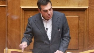 Πρόταση δυσπιστίας κατέθεσε ο Αλέξης Τσίπρας- Αποκάλυψε ποιοι ήταν οι 6 που παρακολουθούσε η ΕΥΠ