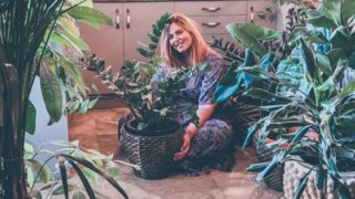 Εβελίνα Νικόλιζα: Η μαμά της, Μπέσσυ Αργυράκη, μιλάει πρώτη φορά για τη συνεργασία της με την Ναταλία Γερμανού