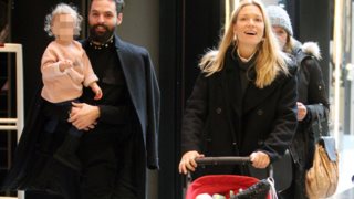 Βίκυ Καγιά: Καθημερινές στιγμές με την κόρη και τη μητέρα της;: Φωτογραφίες