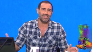 Ράδιο Αρβύλα : Το τρολάρισμα στον Παπαδόπουλο για τις χορευτικές φιγούρες στο «Στην Υγειά Μας»