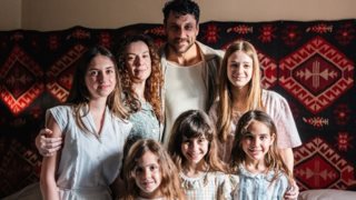 &quot;Το σπίτι δίπλα στο ποτάμι&quot;: Δείτε το preview της πρώτης συγκλονιστικής σκηνής που πυροδοτεί την πλοκή