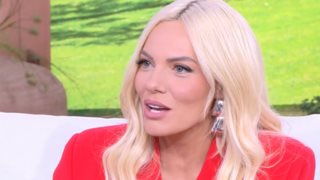 Ιωάννα Μαλέσκου: "Ο καημός μου είναι να βαφτιστεί στη θάλασσα - Δεν είναι τόσο αυτονόητο"