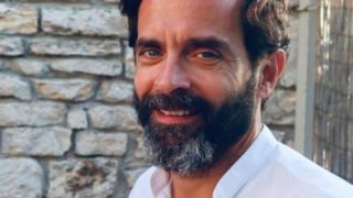 Κωνσταντίνος Μαρκουλάκης 

: Με τη Χρυσή Βαρδινογιάννη στην Επίδαυρο για τον «Οιδίποδα»