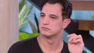 Δήμος Αναστασιάδης: Με ανησυχεί μήπως μου πει η Τζένη "Θέλω κι άλλο ένα, άλλο ένα, άλλο ένα"