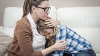 MamaPost by The Mamagers: «Πώς να περάσεις ως γονιός το «τούνελ» της εφηβείας – κάποιες σκέψεις»
