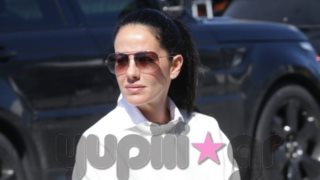 Εύη Αδάμ: Στο αεροδρόμιο με την κούκλα κόρη της! Όλες οι φωτογραφίες