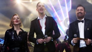 Πρωτοχρονιά στην Αθήνα: Το all star party στο Σύνταγμα για την έλευση του 2020! 70 φωτογραφίες από τη μεγάλη βραδιά