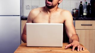 Μερικές αλήθειες για την αυτοϊκανοποίηση
: Εσύ ξέρεις τα πάντα για την πιο μοναχική σου συνήθεια;