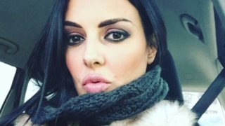 Όλγα Λαφαζάνη: Ποζάρει με φουσκωμένη κοιλίτσα στον 8ο μήνα της εγκυμοσύνης