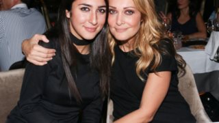 Νατάσα Θεοδωρίδου: Η σπάνια βραδινή έξοδος με την 22χρονη κόρη της: Δείτε φωτογραφίες!