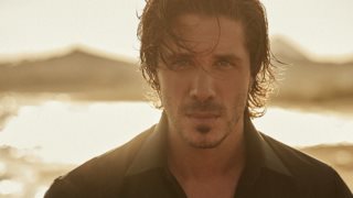 Νίκος Οικονομόπουλος | &quot;Πρέπει Δεν Πρέπει&quot; η νέα του ερωτική μπαλάντα