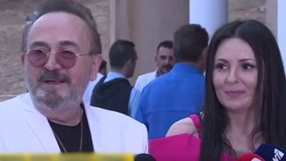 Ο Σταμάτης Γονίδης και η Κατερίνα Κουργιουξίδου βάφτισαν την κόρη τους