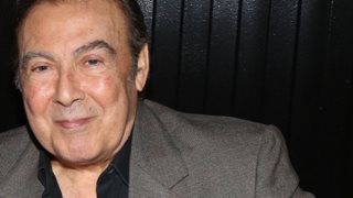 Τόλης Βοσκόπουλος: Γιος μανάβη με 12 αδελφές - Λάτρεψε τις γυναίκες και το θέατρο, αλλά τον έκλεψε το τραγούδι