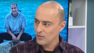 Θανάσης Αλευράς: &quot;Λατρεύω τον γυμνισμό, ψάχνω πάντα παραλία που να μπορώ να βγάλω το μαγιό μου&quot;