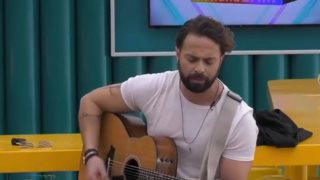 House Of Fame | Ο Ηλίας Βρεττός στη μουσική ακαδημία