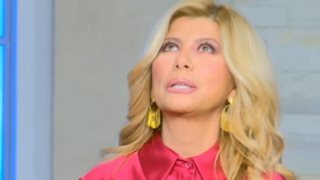 Συγκινήθηκε η Ζήνα Κουτσελίνη για τα 30 της χρόνια στην τηλεόραση: &quot;Υπήρξα και δύσκολη και εύκολη συνοδοιπόρος&quot;