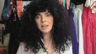 Μαρία Σολωμού: Η ανατρεπτική εμφάνιση στο «Καλό Μεσημεράκι» &amp; ο απολαυστικός διάλογος με τον Μουτσινά