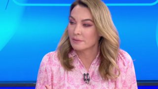 Όταν η Ρούλα Πισπιρίγκου απαντούσε στη Στεφανίδου για το ημιμόνιμο μανικιούρ &amp; συνέκρινε τον εαυτό της με τον Μπάμπη Αναγνωστόπουλο