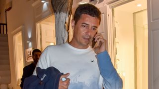 Ο Αντώνης Σρόιτερ στη Μύκονο! Τα "νυχτοπερπατήματα" στα Ματογιάννια που προκάλεσαν σάλο