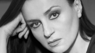 Καρυοφυλλιά Καραμπέτη: &quot;Έχω συγκλονιστεί τα τελευταία χρόνια, δεν υπάρχει πάτος&quot;