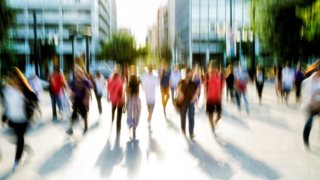 Αύξηση κατώτατου μισθού: Τι σημαίνει για την τσέπη εργαζόμενου και εργοδότη - Πάνω από το 5% ο "πήχης"