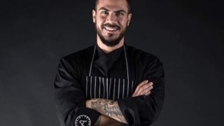 Άκης Πετρετζίκης: Επιστρέφει στον Alpha! Σε ποια εκπομπή θα τον δούμε;