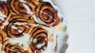 MamaPost by The Mamagers: Ταχινοψωμάκια για το σχολείο – θα τα λατρέψετε οικογενειακώς!