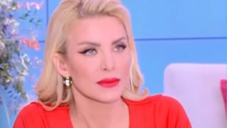 Κατερίνα Καινούργιου: Η χριστουγεννιάτικη έκπληξη της μητέρας της