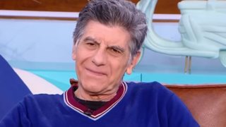 Γιάννης Μπέζος: "Βρέθηκα με τον Φιλιππίδη - Είναι ζοφερό να βλέπεις ανθρώπους που είχαν αποτύπωμα να ταλαιπωρούνται"