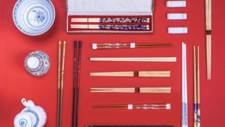 Οι απλοί κανόνες για να χρησιμοποιείς τα chopsticks: Όχι, δεν είναι τόσο δύσκολο όσο ακούγεται