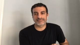 Στέλιος Κουδουνάρης: «Αναθεωρούμε τους ανθρώπους που κάναμε παρέα. Κάποιοι δεν μου έλειψαν»