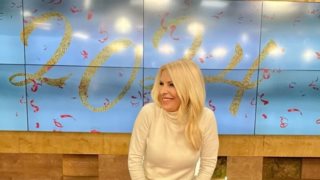 H Ελένη Μενεγάκη έκοψε την πίτα της εκπομπής της