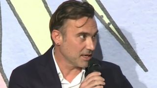 Γιώργος Καπουτζίδης: "Πας να κάνεις κωμωδία στην τηλεόραση και σου λένε ότι δεν επιτρέπεται να έχεις έναν γκέι πρωταγωνιστή - Εάν υπάρχει κανένα τρανσφοβικό αστείο, δεν πειράζει"