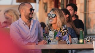 Μαρία Ηλιάκη | Έξοδος στη θάλασσα με τον Στέλιο Μανουσάκη μετά την επιστροφή στην Ελλάδα