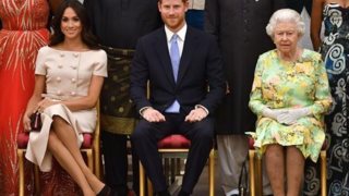 Βασίλισσα Ελισάβετ 
: Το ηχηρό όχι στην Meghan Markle και τον πρίγκιπα Harry