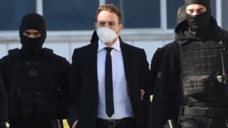 Μπάμπης Αναγνωστόπουλος: &quot;Χαστούκι&quot; από τη μητέρα της Καρολάιν - &quot;Δεν θέλουμε τα λεφτά του&quot;