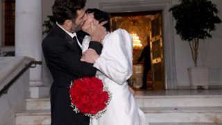 Η ανάρτηση της Έλενας Τοπαλίδου για τα σχόλια για τη γαμήλια χορευτική της φιγούρα