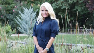 Ποιο brand υπογράφει το φθινοπωρινό chic outfit της Ελένης Μενεγάκη