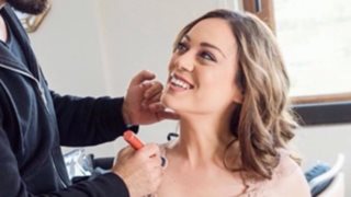 Μπάγια Αντωνοπούλου 
: Ποζάρει με το κίτρινο hot bikini της και ρίχνει το Instagram