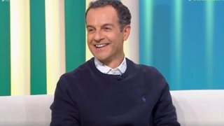 Ο Άρης Καβατζίκης συγκινεί για την απώλεια του αδερφού του: &quot;Με πήγε πολλά βήματα πίσω. Αν το έπαθε αυτός γιατί να μη συμβεί και σε εμένα;&quot;