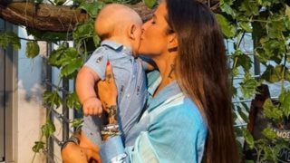 Συνεχίζει τον μητρικό θηλασμό η Εριέττα Κούρκουλου Λάτση | Η συμβουλή που δίνει στις νέες μαμάδες